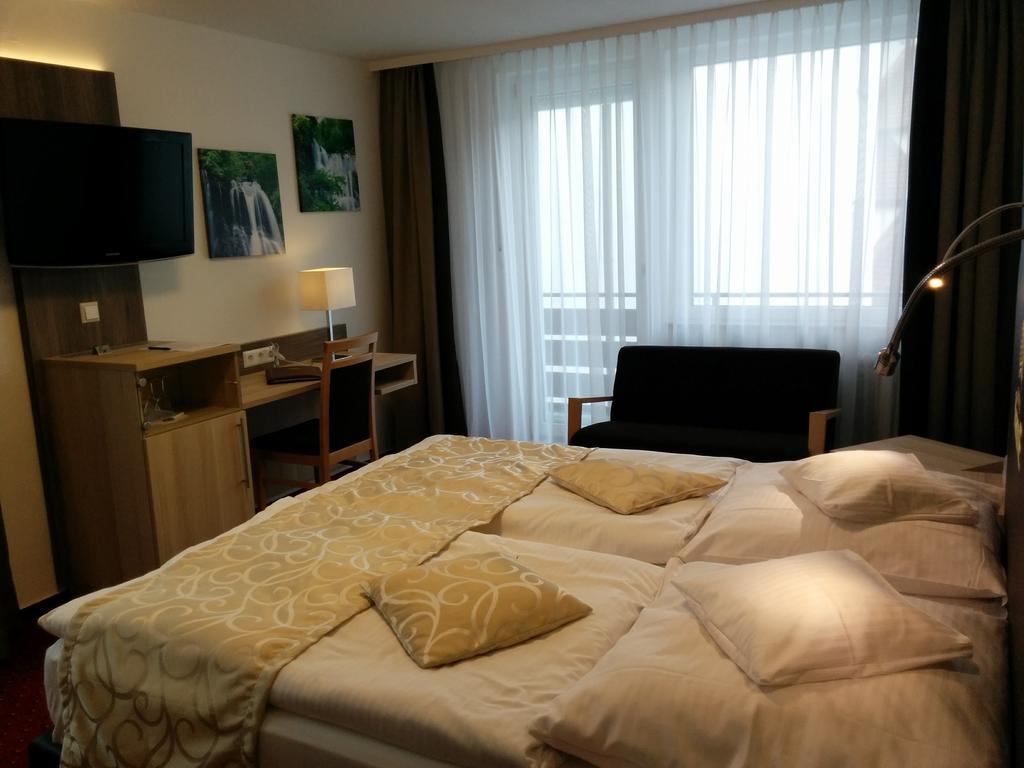 Wellness Hotel Garni Krone Baiersbronn Zewnętrze zdjęcie